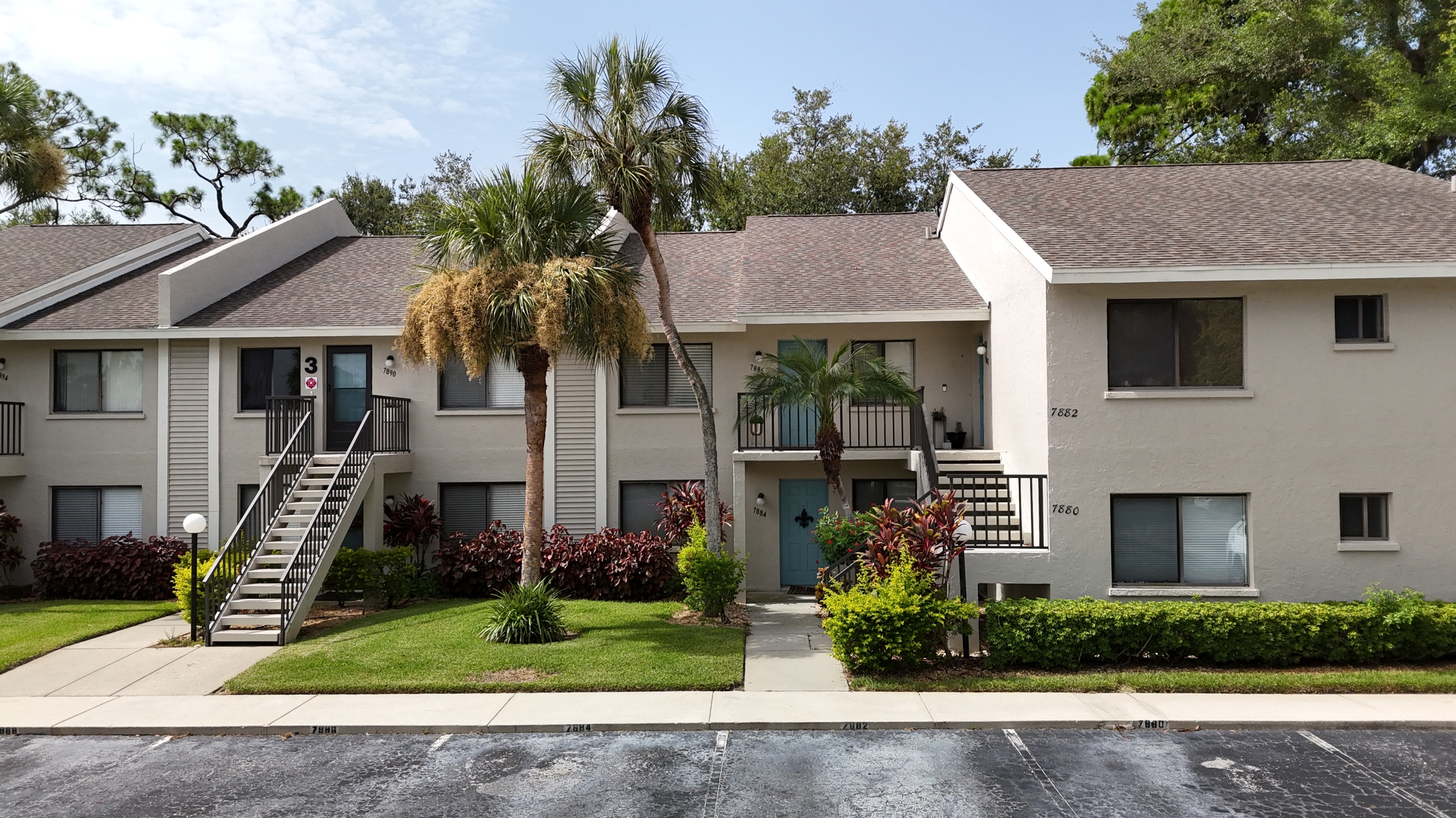 7886 Eagle Creek Drive